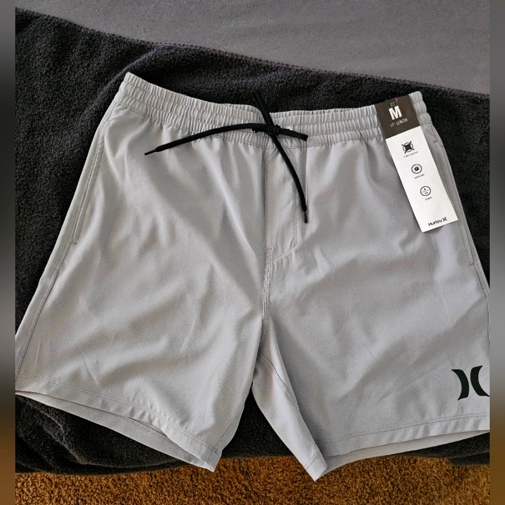 NWT Gray medium  Hurley Quick dry hybrid shorts.
